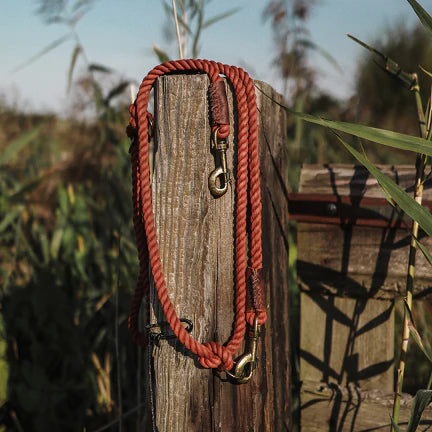 COOPER & QUINT | Twisted Cotton Adjustable Leash - Rusty Red